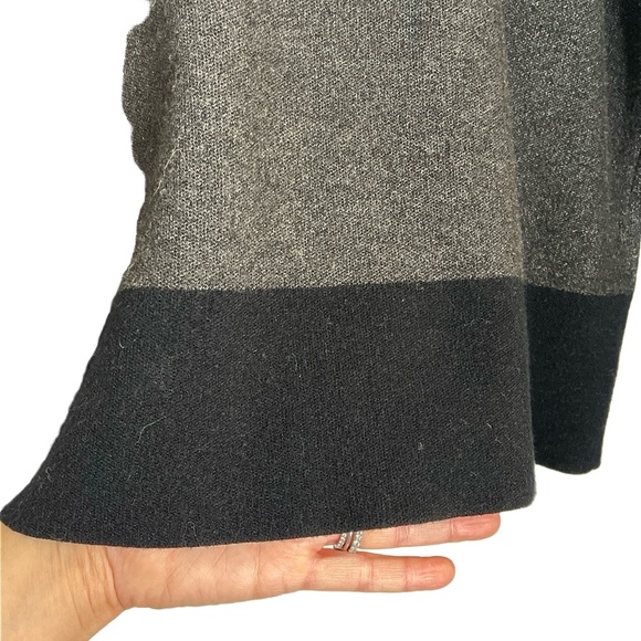 COMUNE Womens Knit Crewneck Top Large Gray Black Cozy Two-Tone Minimalist Scandi - Picture 6 of 7